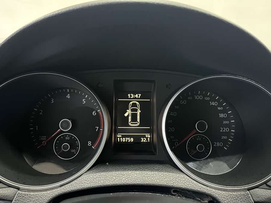 Volkswagen GolfGTI 2012 car image #14