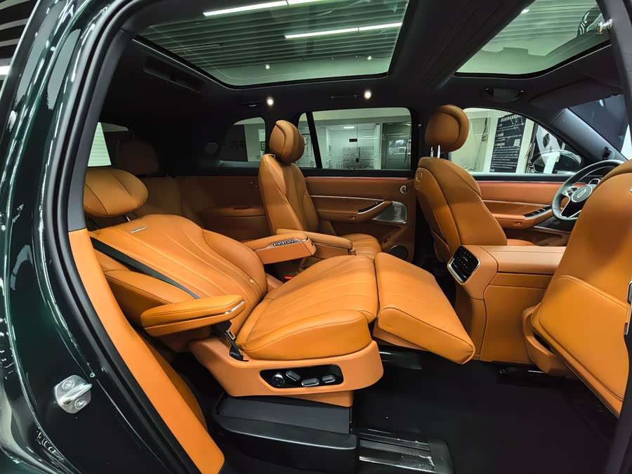 2025 car image #14