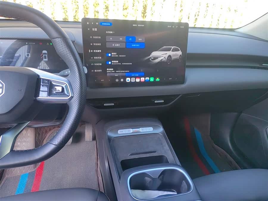 MG ES5 2024 car image #14