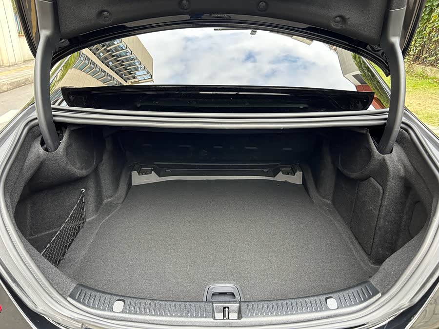 Mercedes-Benz E Class 2019 image de voiture #14