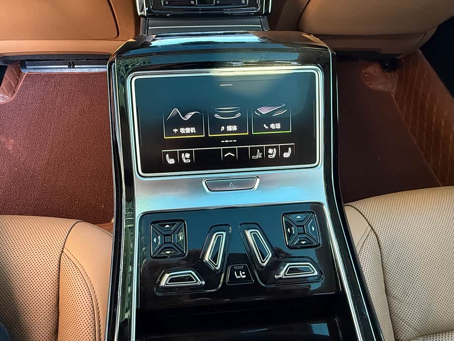 Audi A8 2019 car image #14