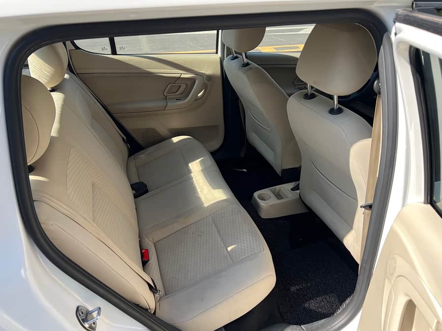 Skoda Fabia 2014 صورة سيارة #14