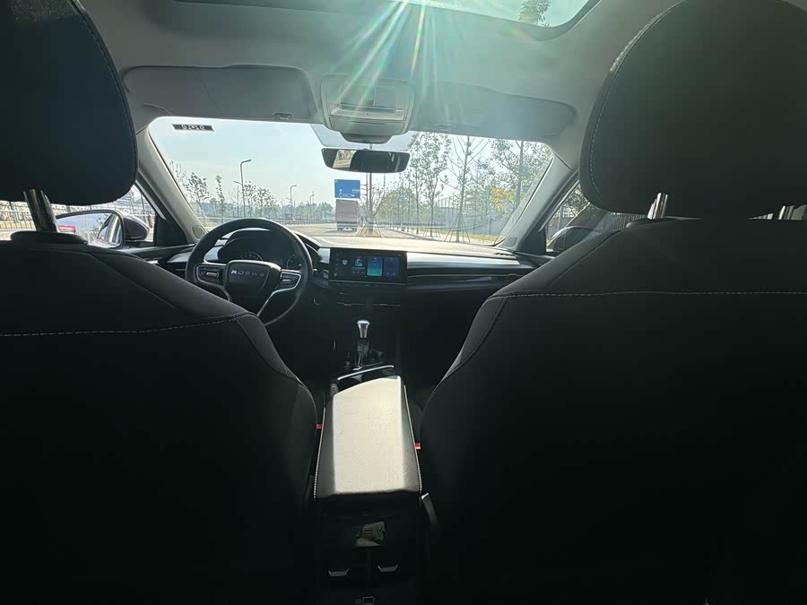 Roewe i5 2023 car image #14