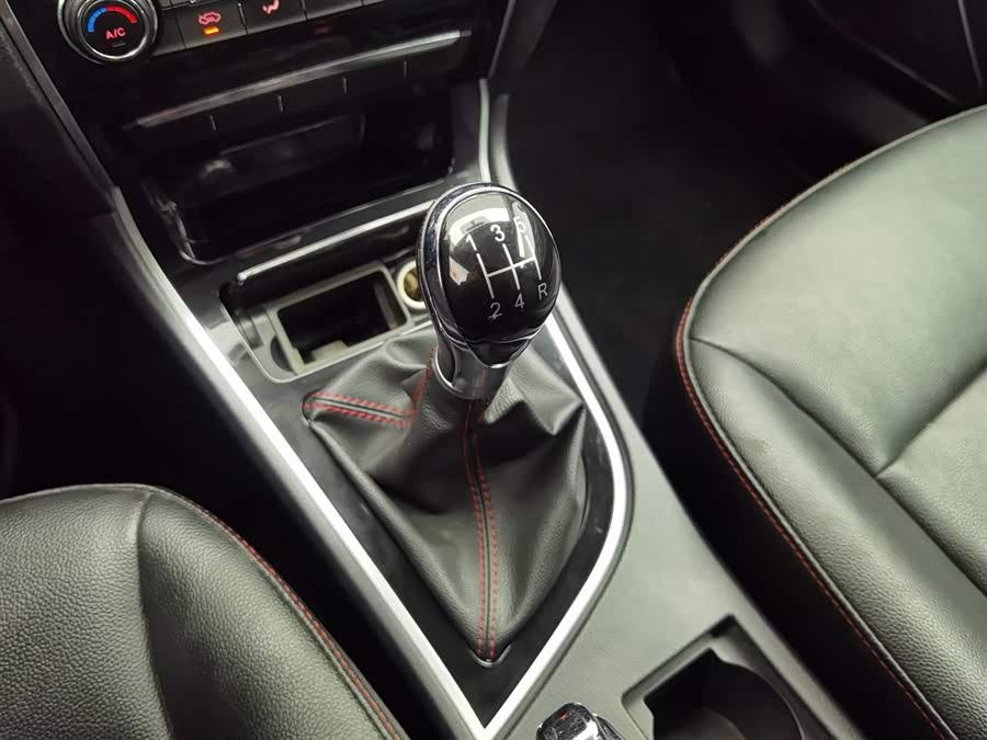 Great Wall C50 2015 #14 Great Wall C50 2015 car image #14