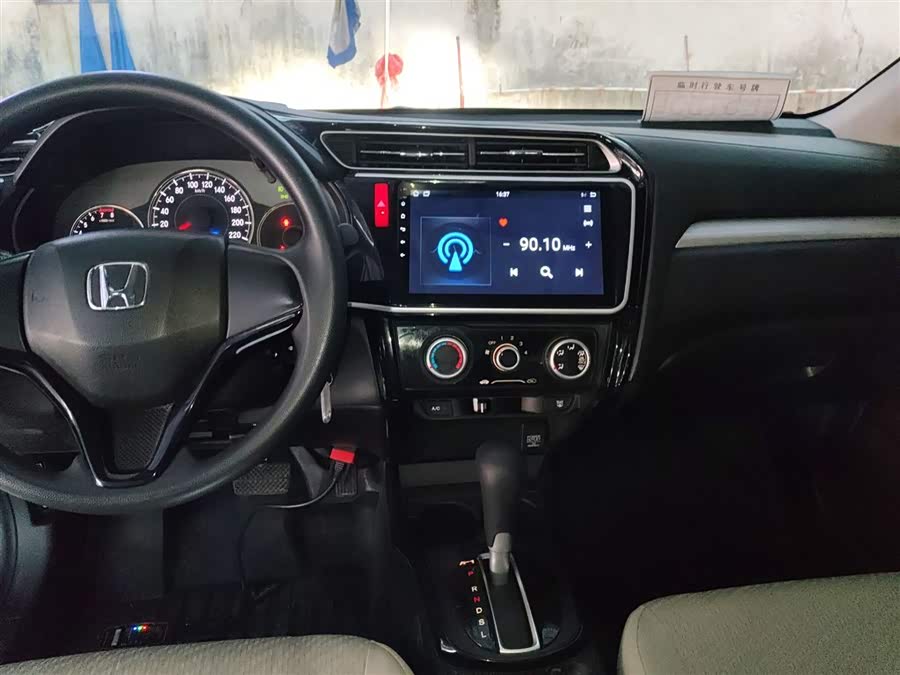 Honda Greiz 2018 car image #14