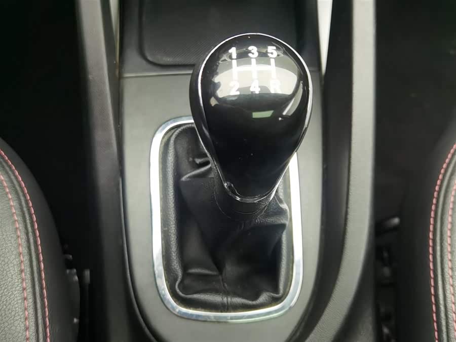 Changan CS35 2016 car image #14