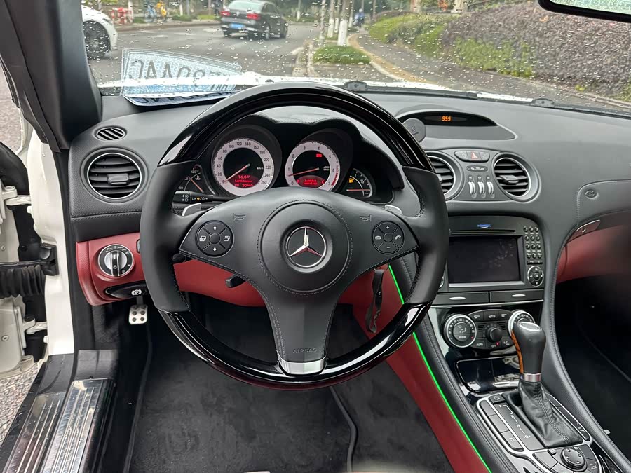 Mercedes-Benz SL Class 2011 car image #14