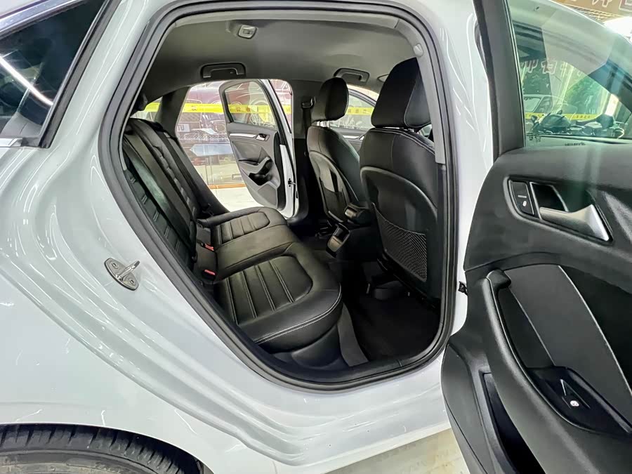Audi A3 2017 car image #14