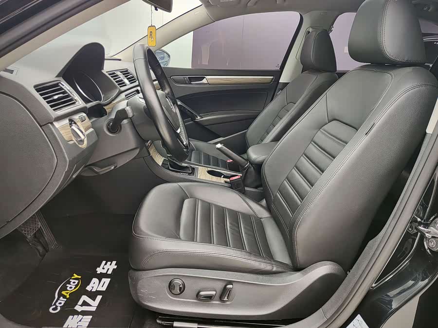Volkswagen 2018 car image #14