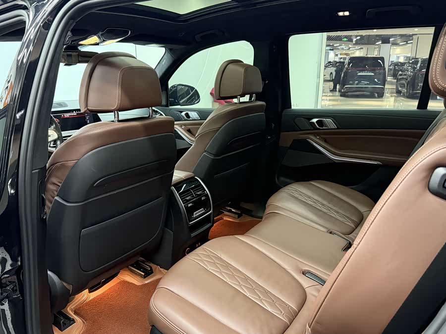 BMW X7 2020 immagine di auto #14