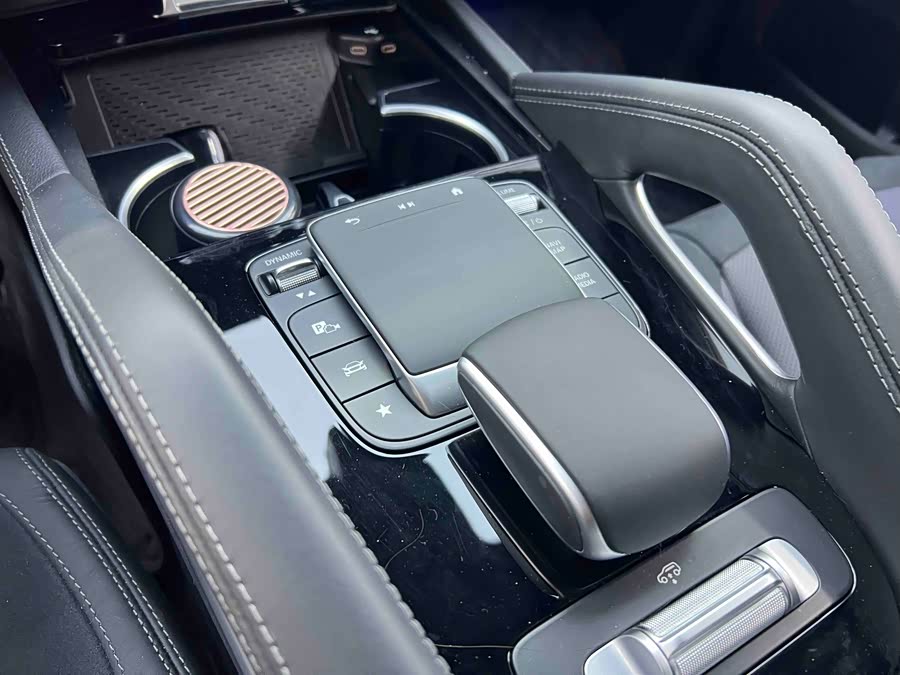 Mercedes-Benz GLE AMG 2023 immagine di auto #14