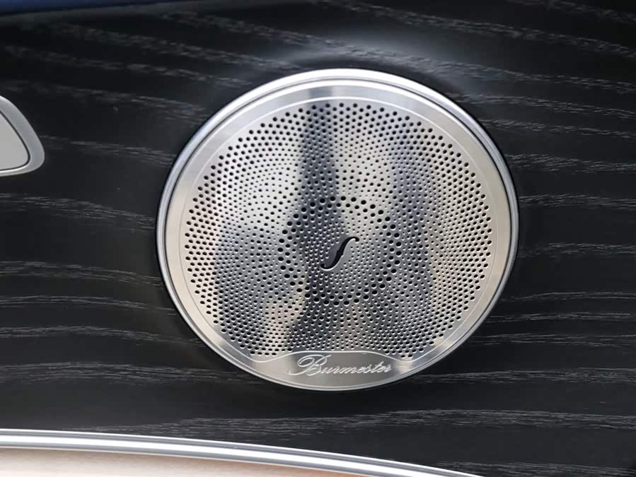 Mercedes-Benz V Class 2020 car image #14