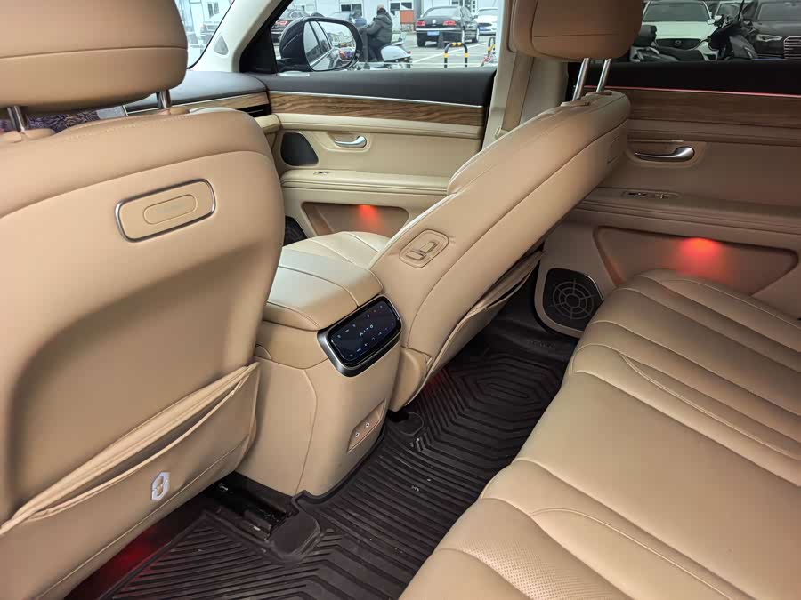 2024 car image #14