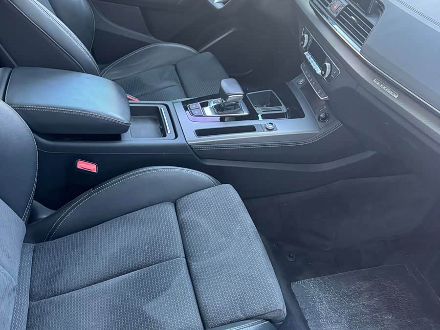 Audi Q5L Sportback 2022 #14 Audi Q5L Sportback 2022 immagine di auto #14