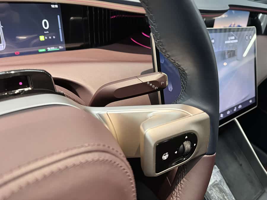 Avatr 11 2023 car image #14