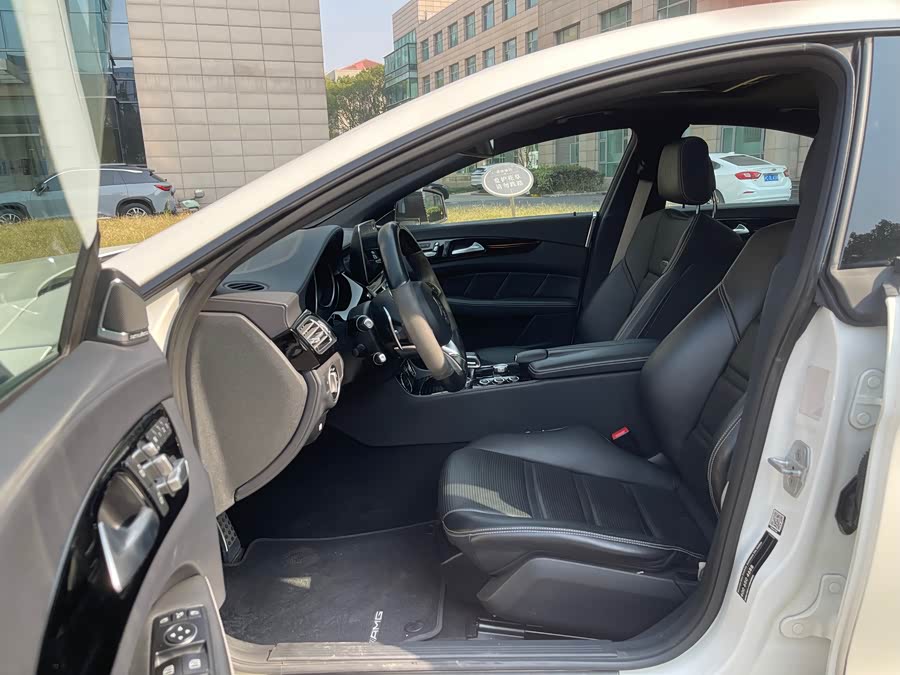 Mercedes-Benz CLS AMG 2015 car image #14