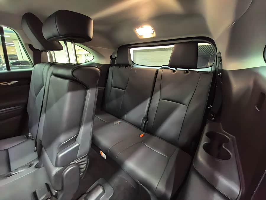 Toyota Highlander 2021 car image #14