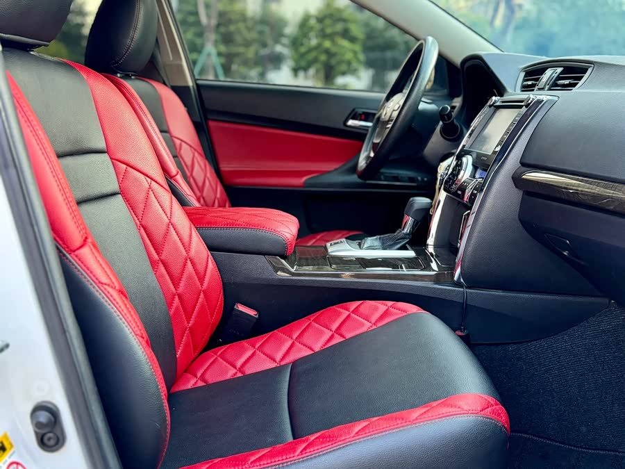 Toyota Reiz 2014 immagine di auto #14