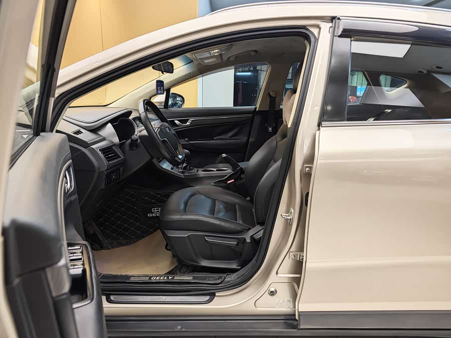 GEELY Emgrand GS 2017 car image #14