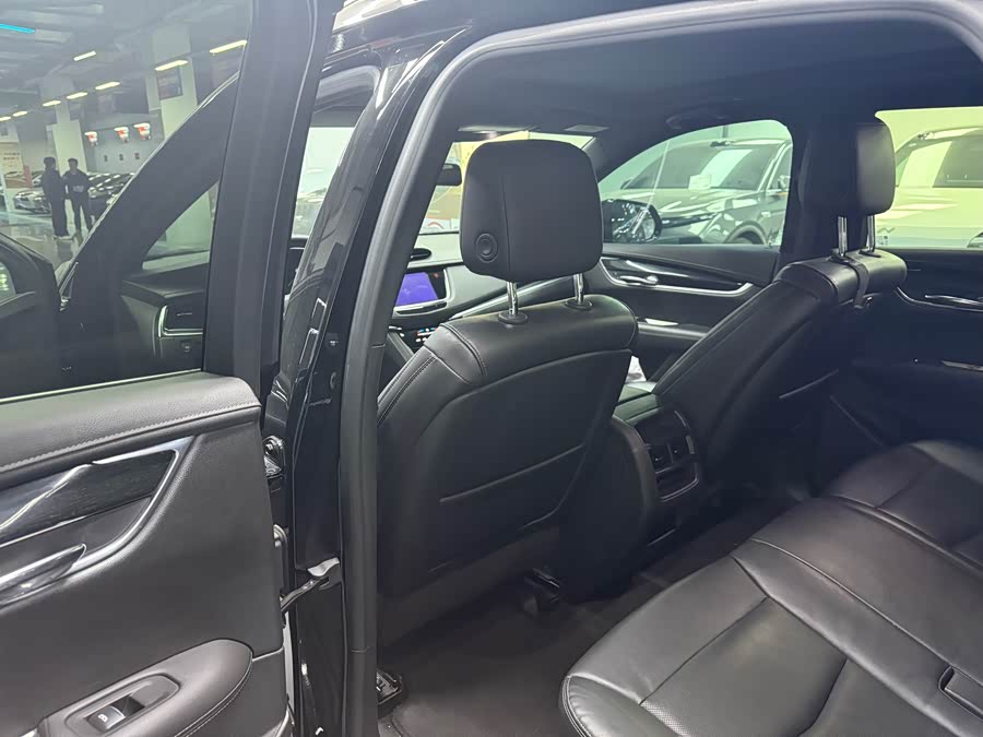 2018 #14 2018 car image #14