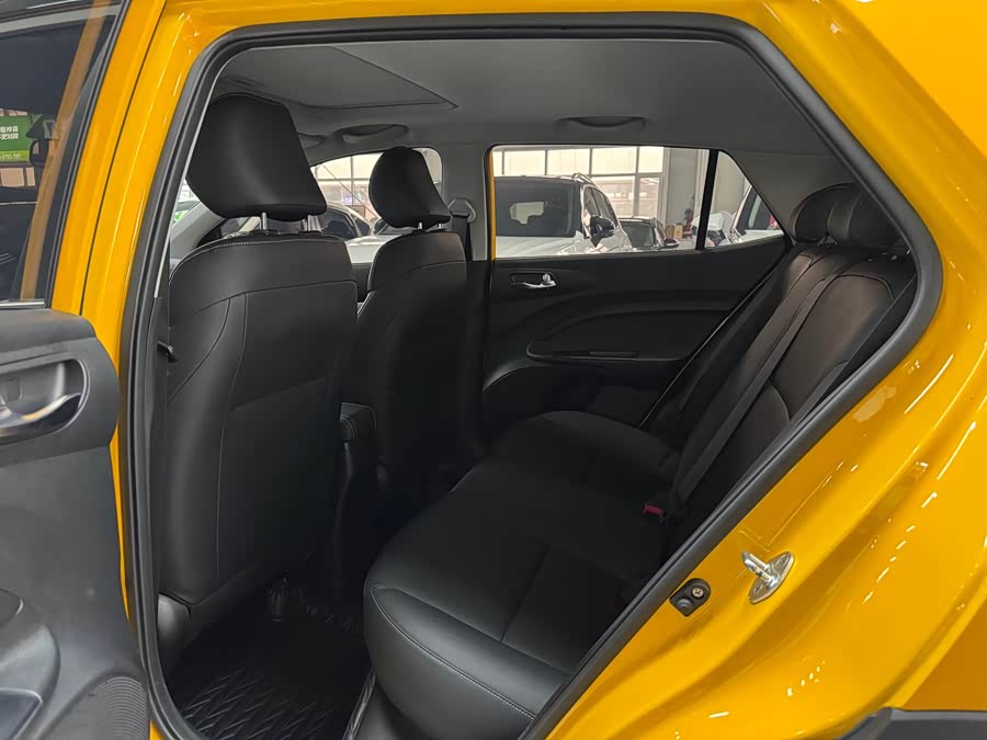 Kia 2021 car image #14