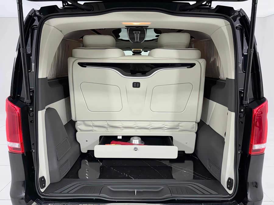 Mercedes-Benz Vito 2023 car image #14