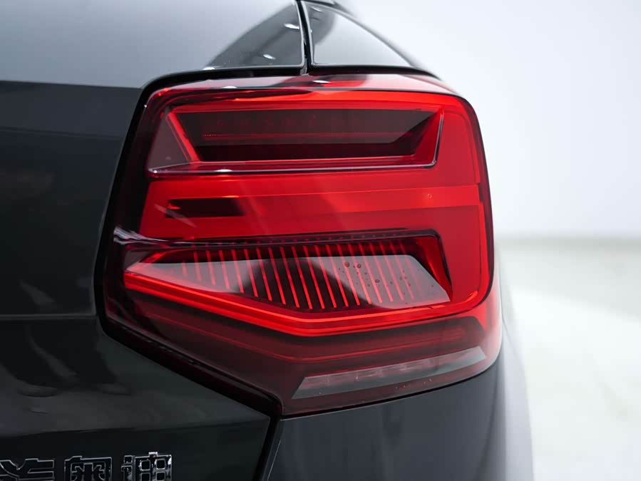 Audi Q2L 2020 immagine di auto #14