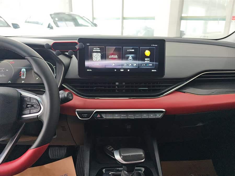 GEELY 2021 car image #14