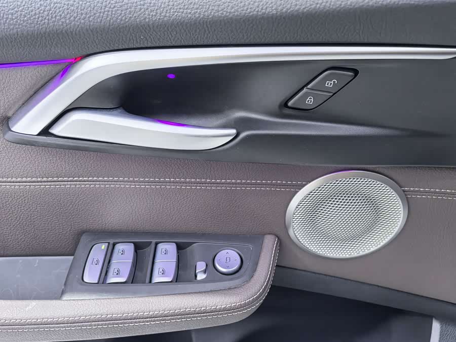 BMW 1 Series 2023 صورة سيارة #14