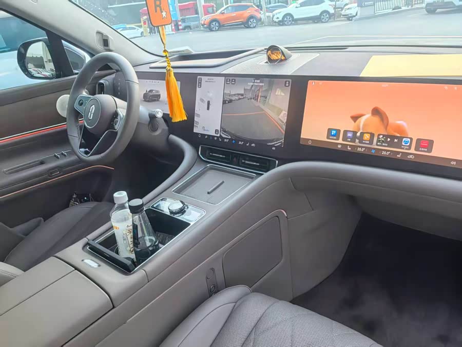 2024 car image #14