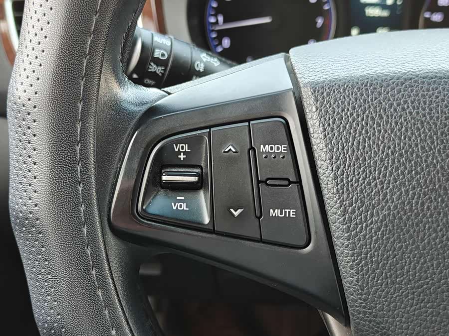 Hyundai Mistra 2014 #14 Hyundai Mistra 2014 car image #14