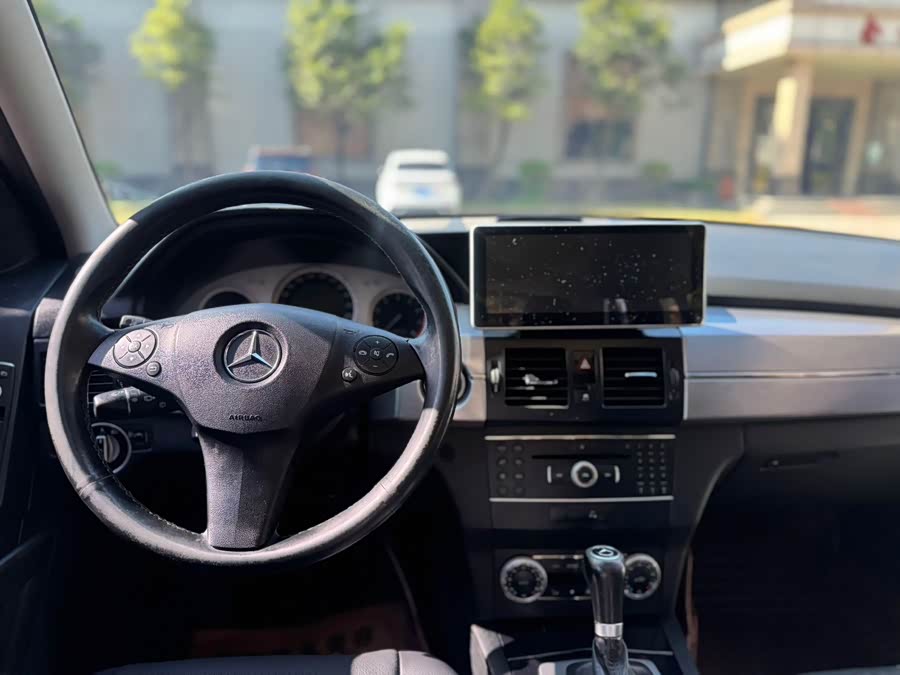 Mercedes-Benz GLK Class (Imported) 2011 car image #14