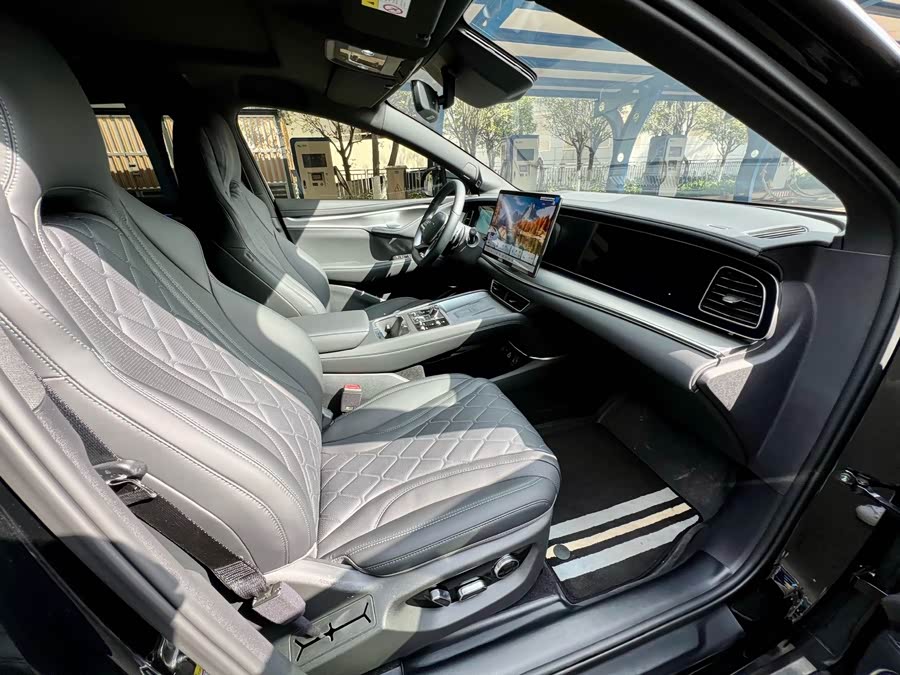 BYD Sea Lion 07 EV 2025 immagine di auto #14