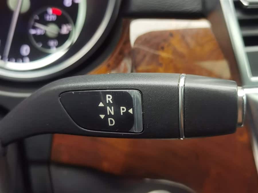 Mercedes-Benz M Class 2013 #14 Mercedes-Benz M Class 2013 car image #14