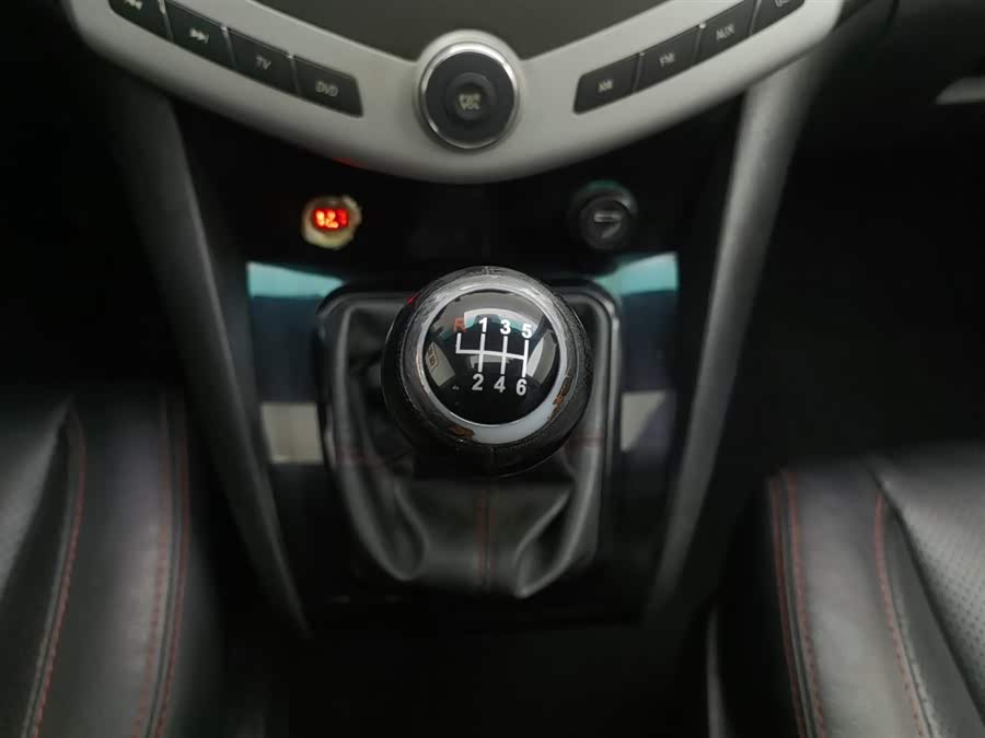 BYD S6 2015 #14 BYD S6 2015 car image #14