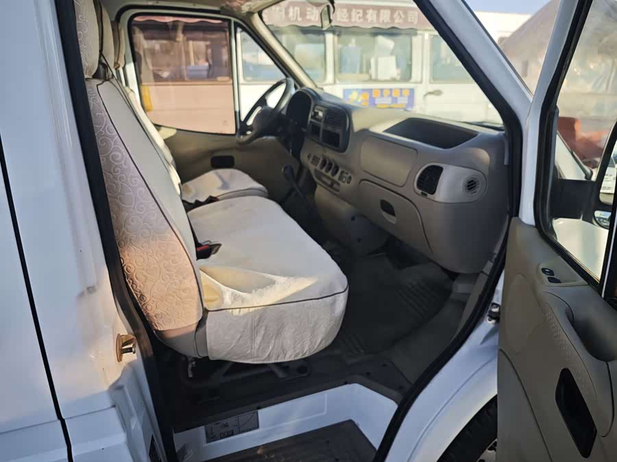 Ford Transit Classic 2015 car image #14