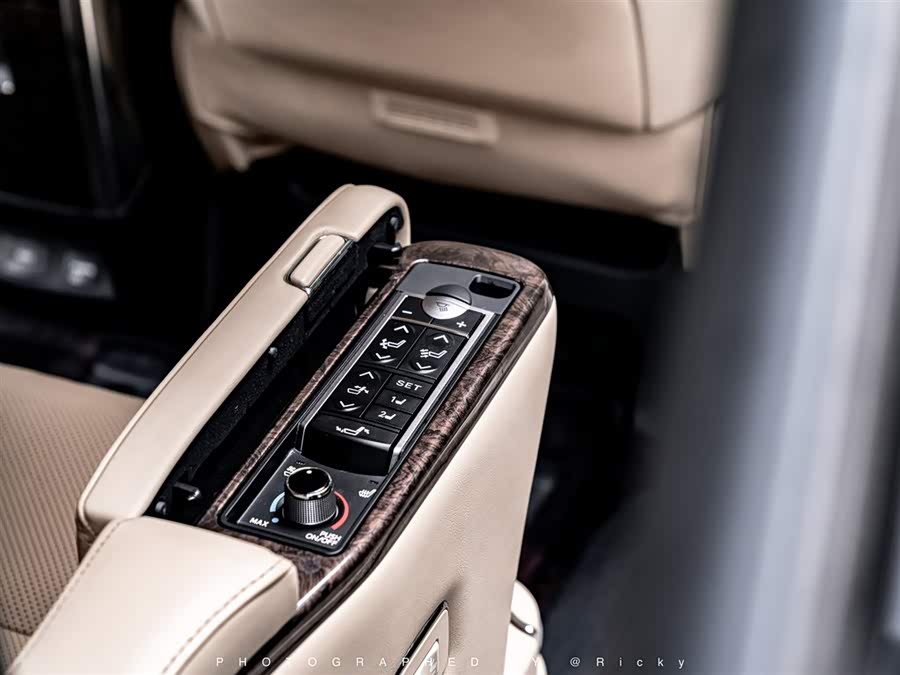 丰田 埃尔法 2019 汽车图片 #14