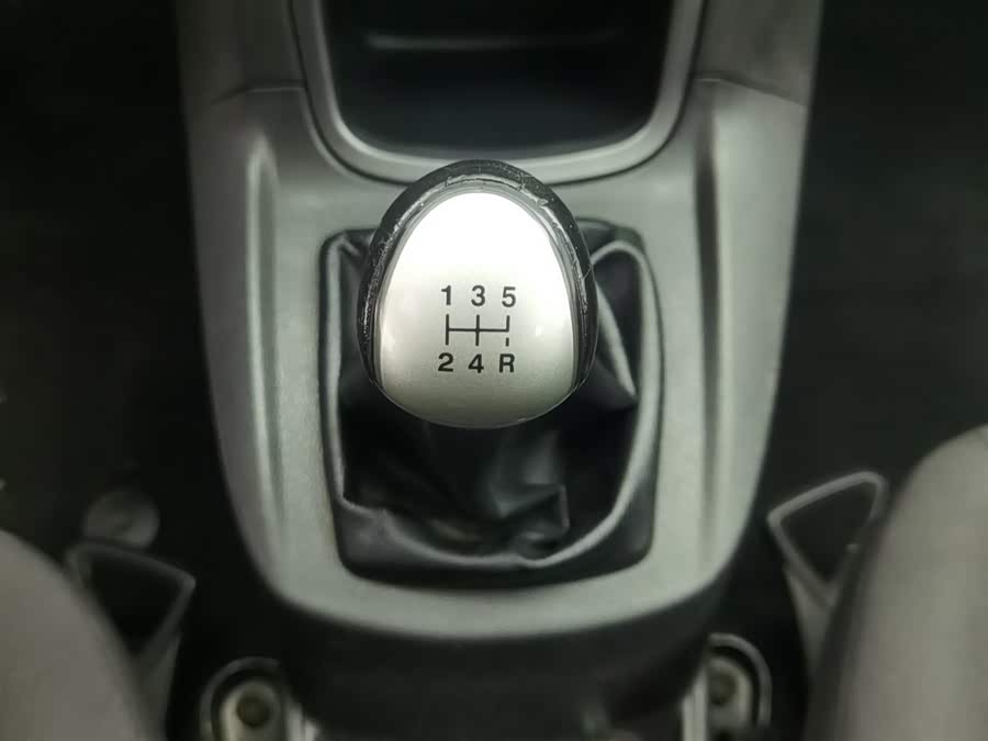 Ford Fiesta 2014 car image #14