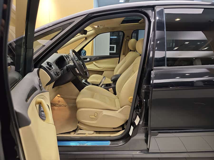 Ford S-MAX 2012 #14 Ford S-MAX 2012 car image #14