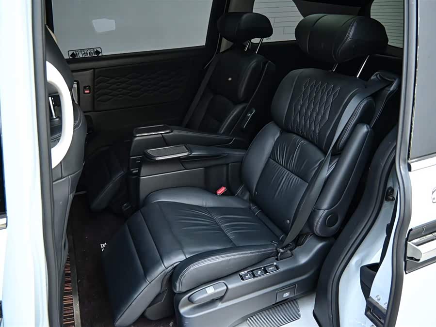 Honda Elysion 2023 car image #14