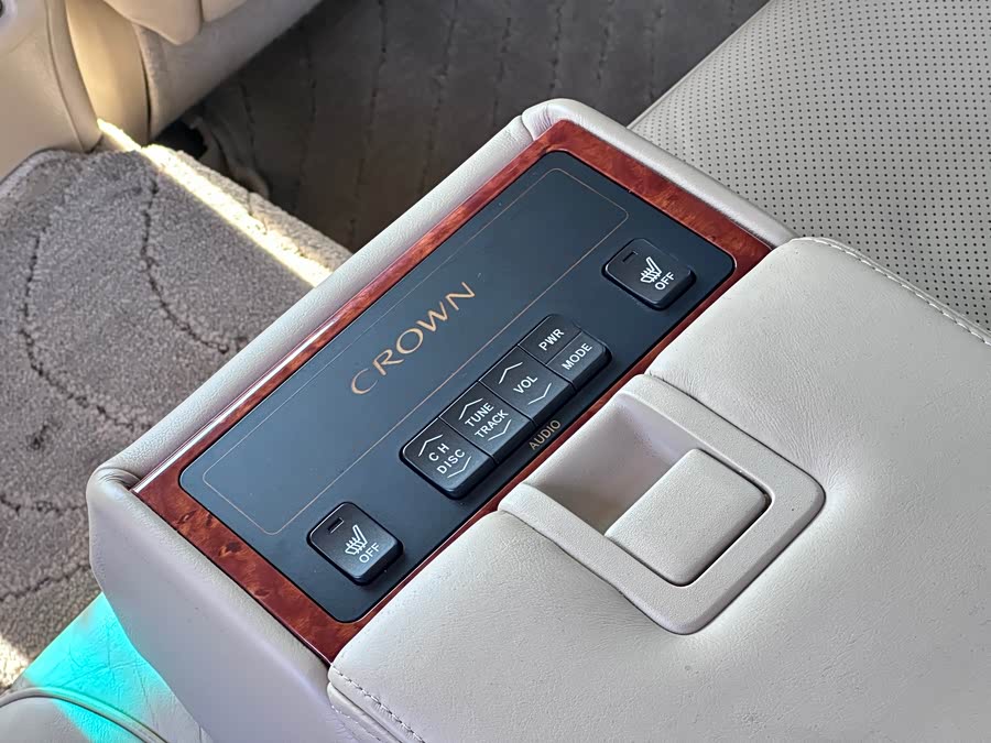 丰田 皇冠 2009 #14 丰田 皇冠 2009 汽车图片 #14