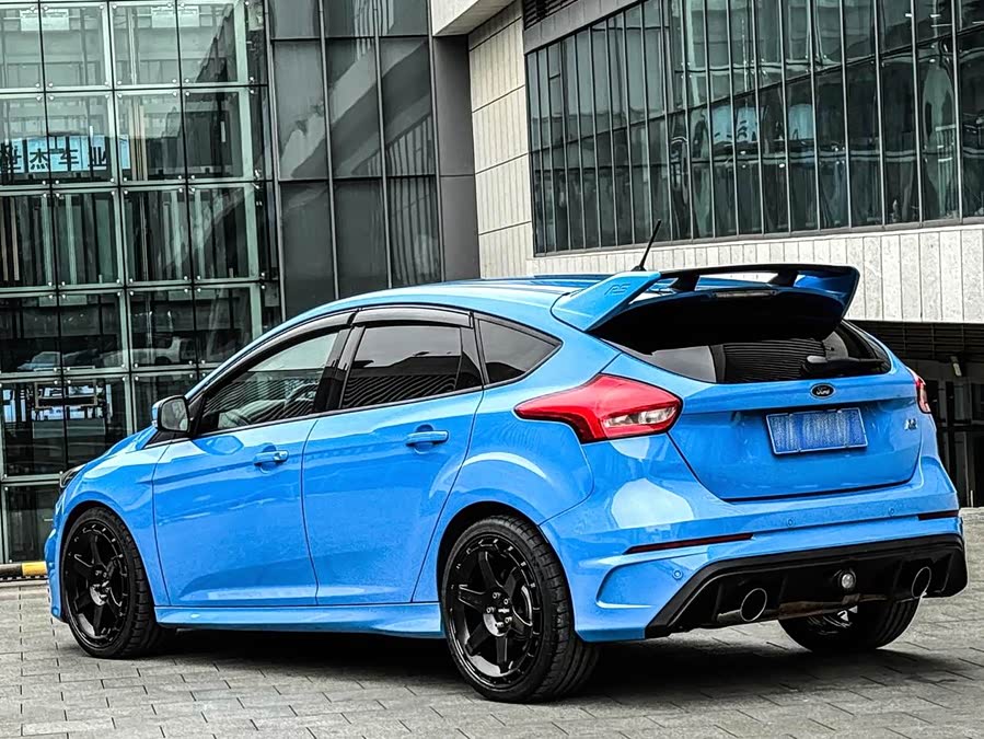 Ford Focus (Imported) 2018 car image #14