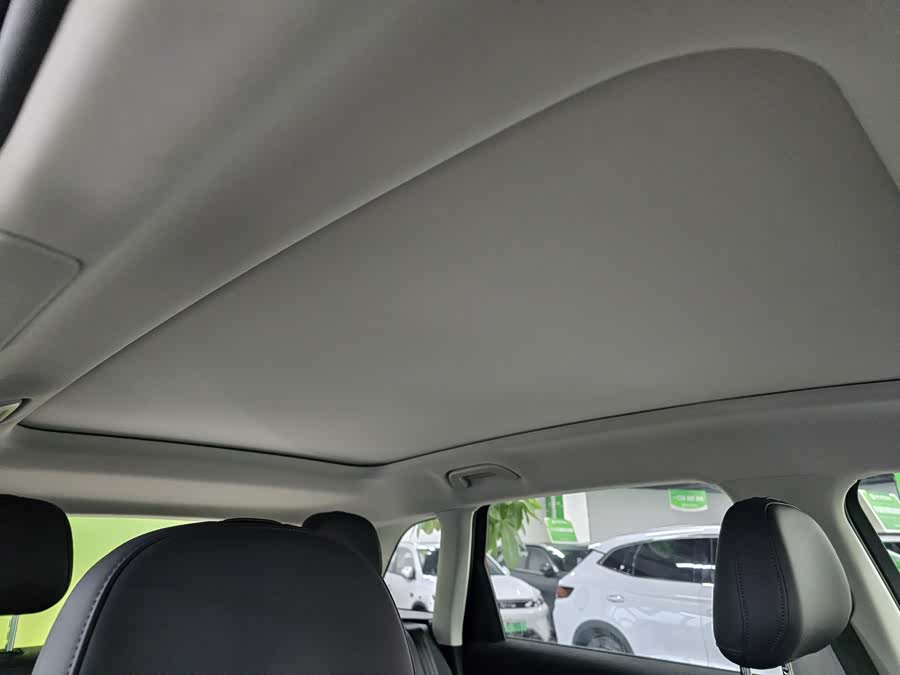 零跑汽车 零跑C10 2025 汽车图片 #14