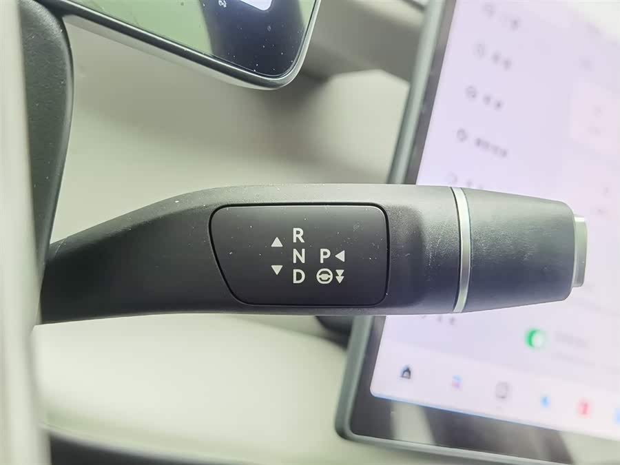 零跑汽车 零跑B01 2025 汽车图片 #14