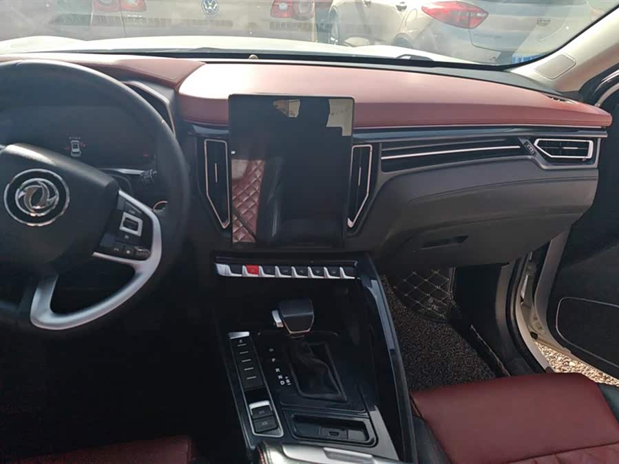 Forthing T5 2019 immagine di auto #14