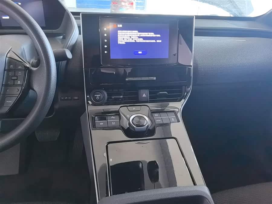 Toyota bZ4X 2022 immagine di auto #14