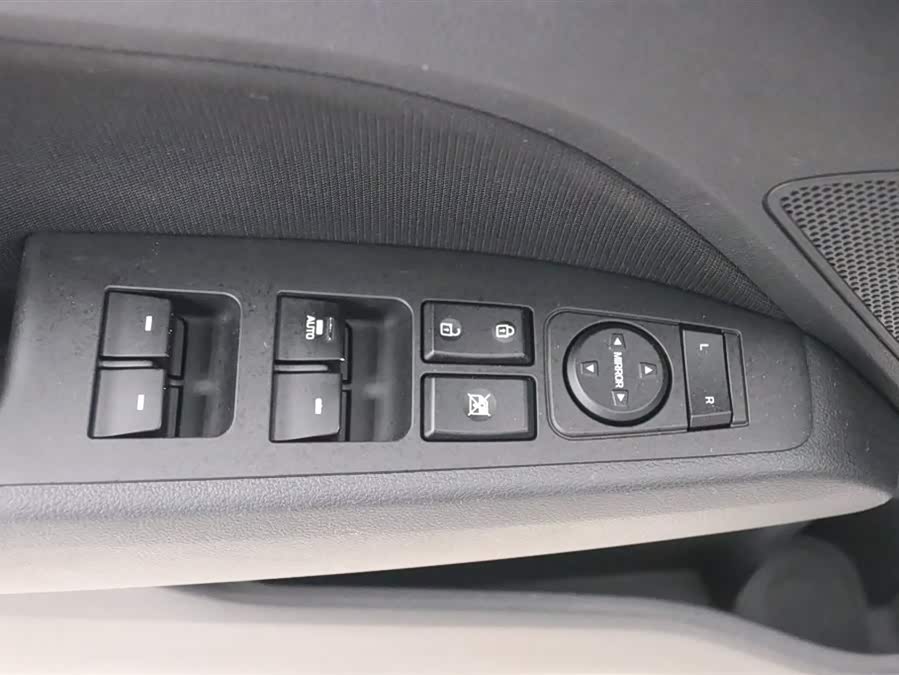 Hyundai Elantra AD 2017 car image #14