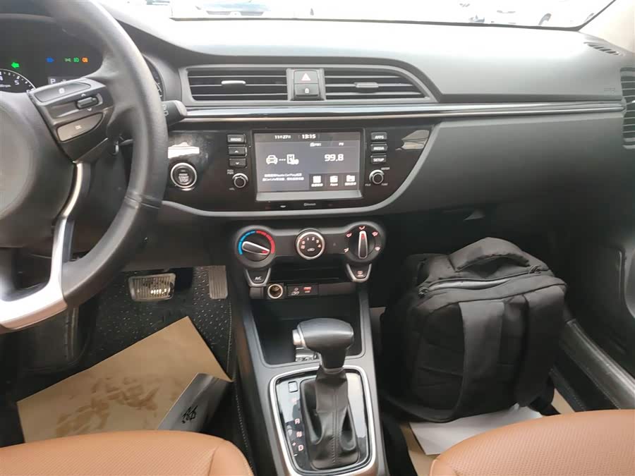 Kia Rio Cross 2017 صورة سيارة #14