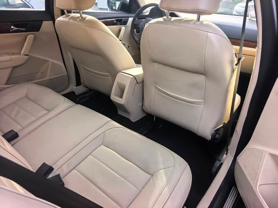 Volkswagen Lavida 2014 car image #14