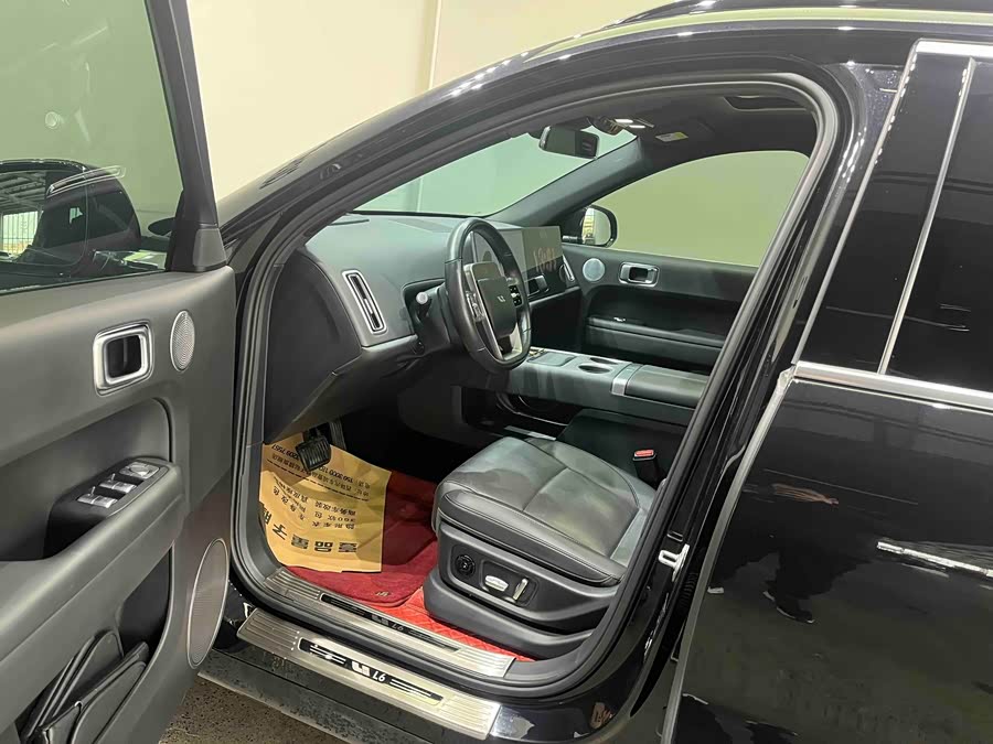 Li L6 2024 imagen de coche #14